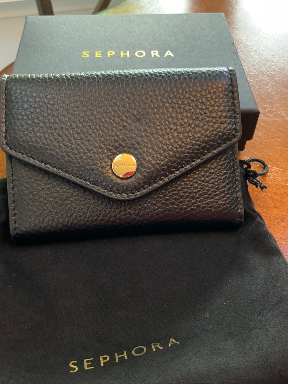 Sephora Black Pebbled Card Wallet with Gold Snap NWT